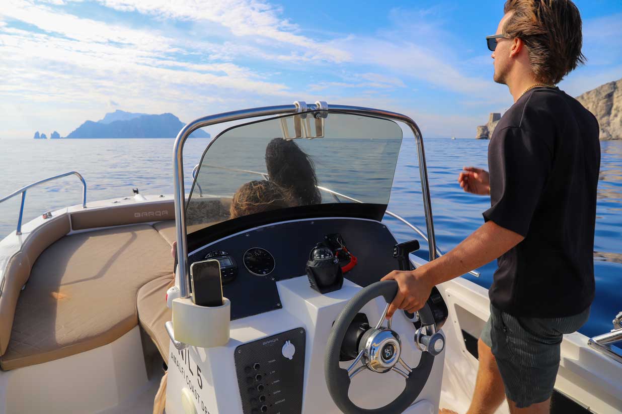 paseo en barco privado de sorrento a capri con amalfi coast dream
