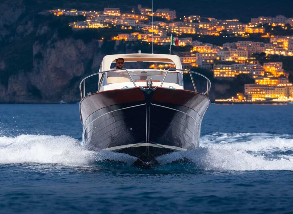 luxury-boat-tour-in-sorrento