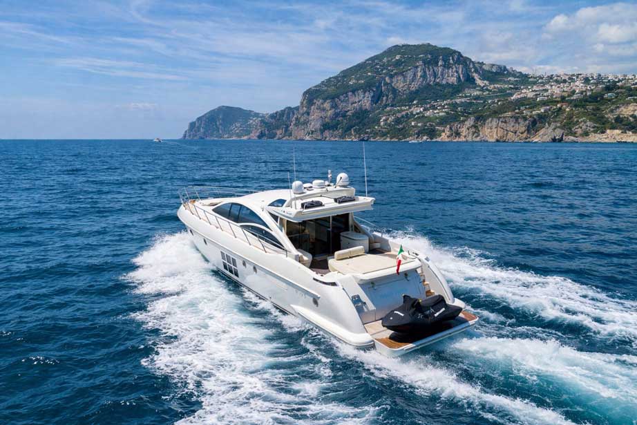 Barco Azimut-62