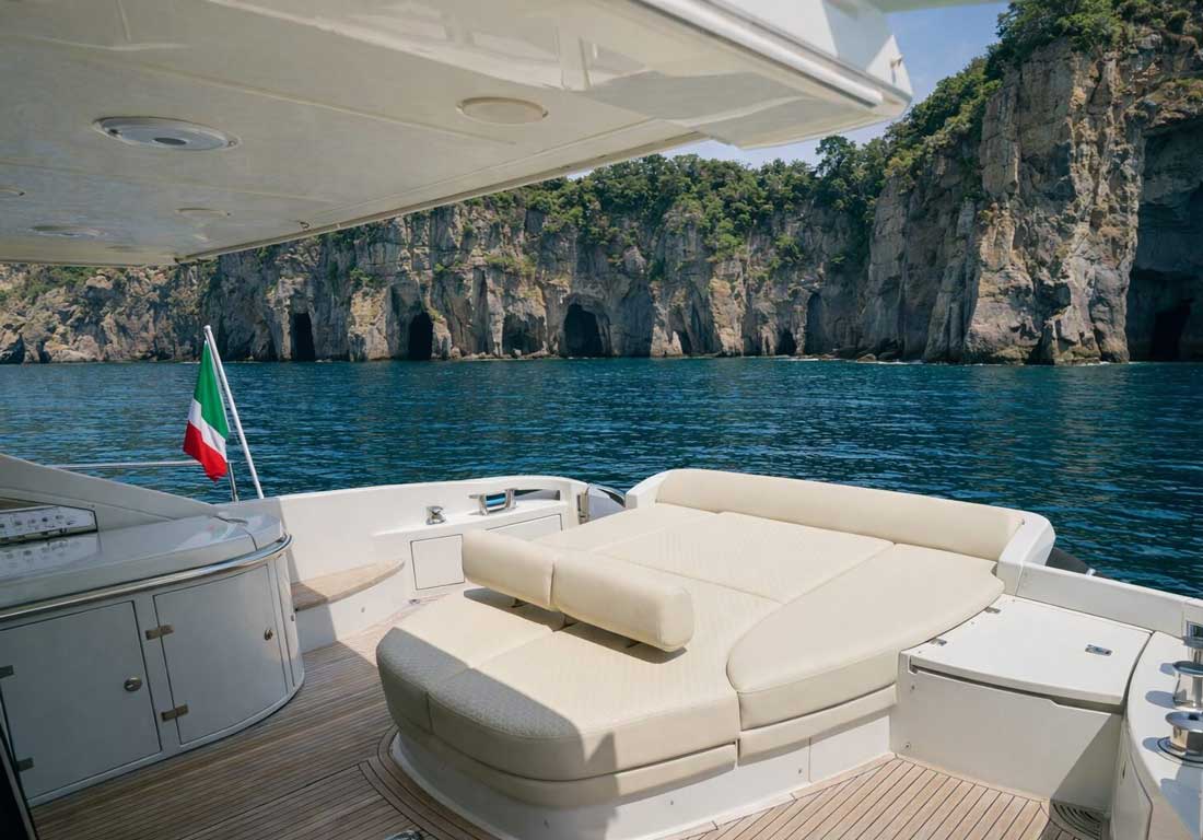 azimut-62