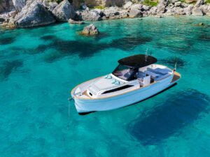 private-boat-rental-sorrento-to-capri