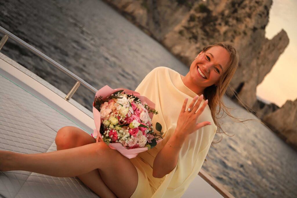 engagement-capri